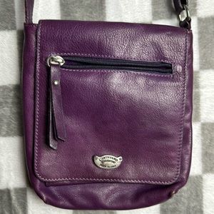 Purple adjustable strap cross body L’Artigiano Sorrentino made in Italy leather